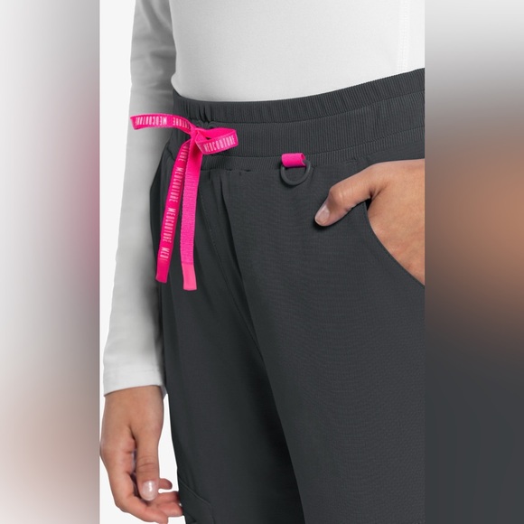 Med Couture Amp Tapered Leg Scrub Pant(MC101) NIP Black Small Reg - Picture 3 of 9